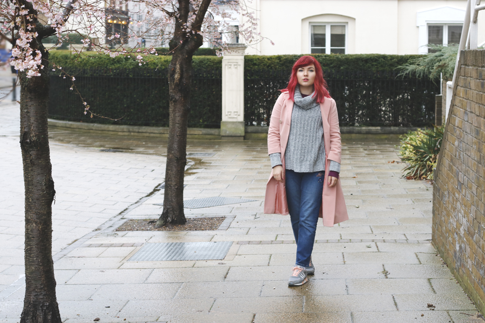 How To Wear old items as new - Paige Joanna pink asos jacket and trainers